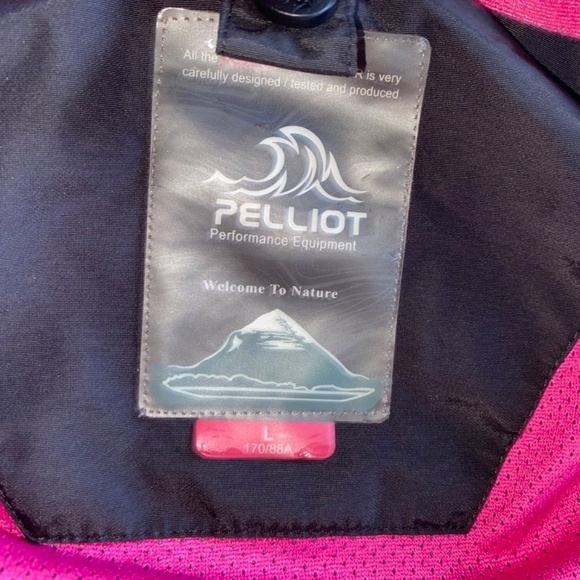 Pelliot size large child waterproof jacket - Picture 8 of 11